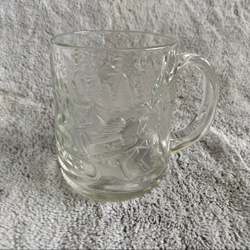 Luminarc‎ USA Clear Glass Raised Winter Sleighride Scene Coffee Mug Christmas
